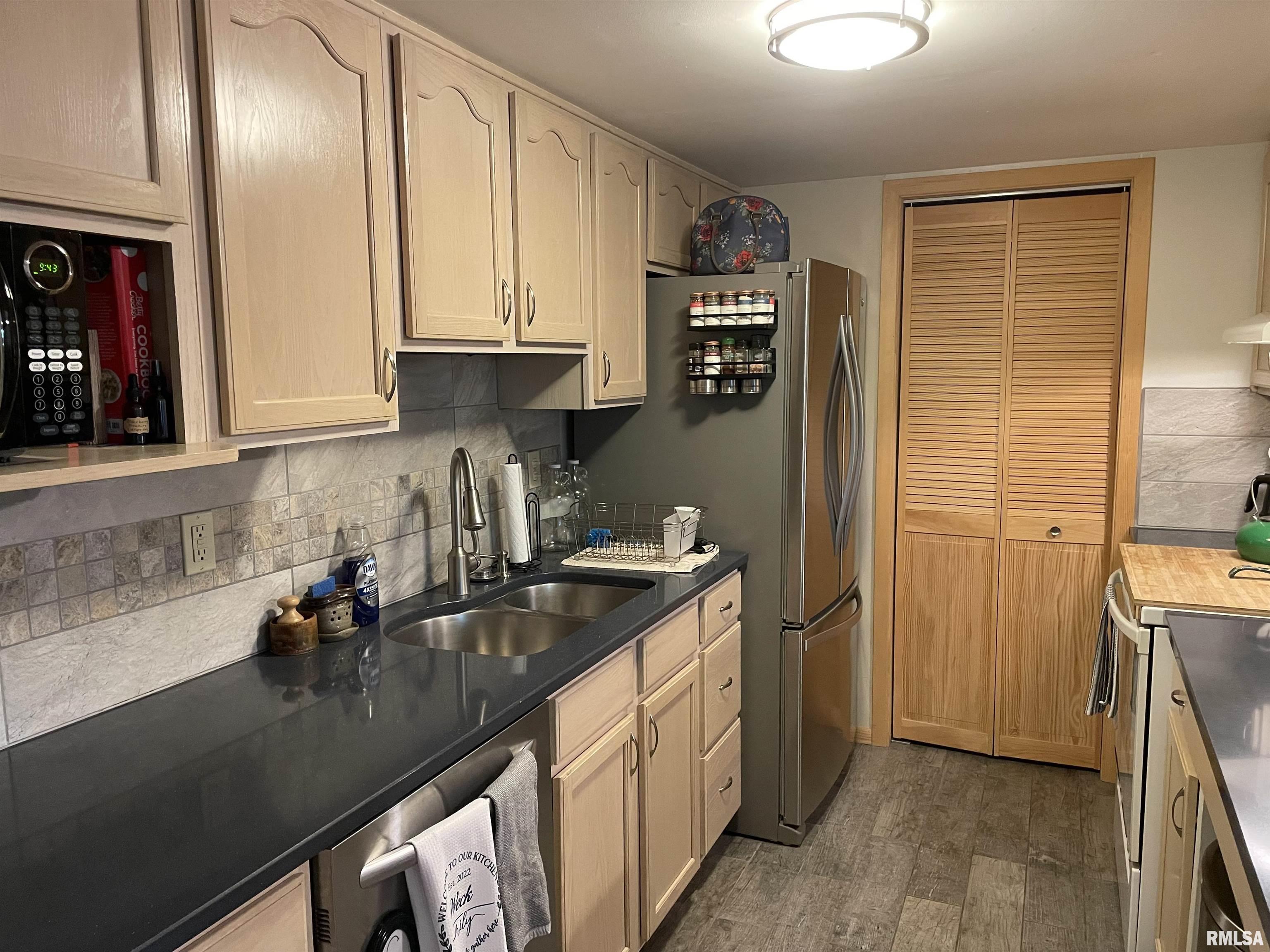 6358 North Allen Road, Unit 39 Peoria, IL 61614 - Photo 17 of 51 Gallery Image 17