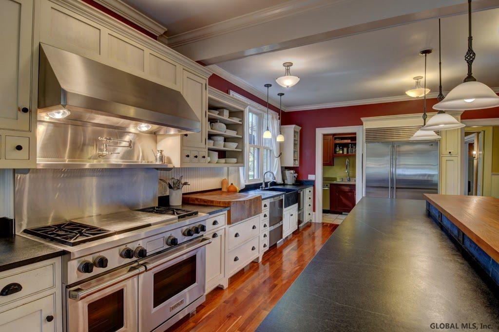 16 Middleline Road Ballston, NY 12019 - Photo 11 of 25 Photo 11