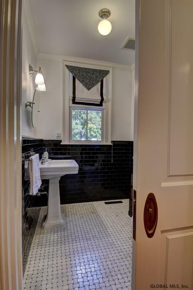 16 Middleline Road Ballston, NY 12019 - Photo 24 of 25 Photo 24