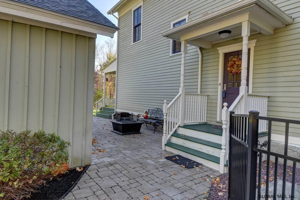 16 Middleline Road Ballston, NY 12019 - Photo 9 of 25 Photo 9