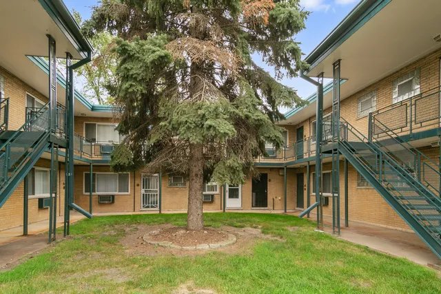 $1,245 | 3007 West 87th Street, Unit 4, Evergreen Park, IL 60805