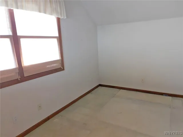 $499,950 | 15 Thomas Jefferson Lane, Amherst, NY 14226