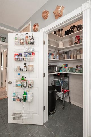 $540,000 | 2607 Oakview Terrace, St. Louis, MO 63143