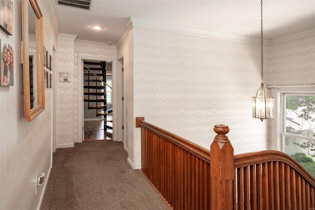 $540,000 | 2607 Oakview Terrace, St. Louis, MO 63143