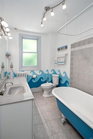 $540,000 | 2607 Oakview Terrace, St. Louis, MO 63143