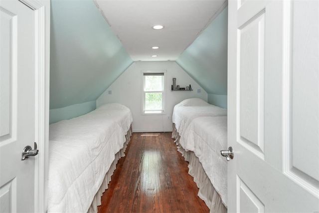 $540,000 | 2607 Oakview Terrace, St. Louis, MO 63143