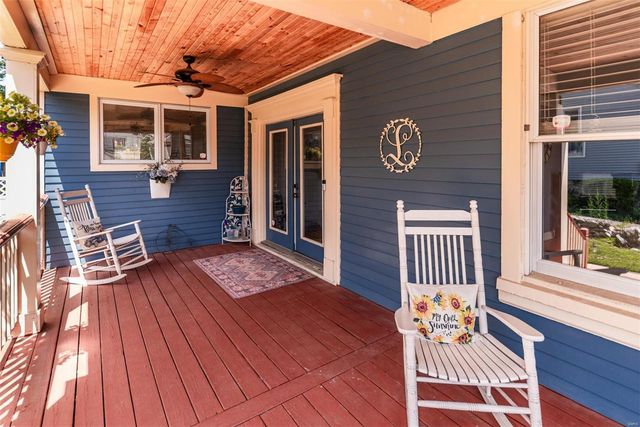 $540,000 | 2607 Oakview Terrace, St. Louis, MO 63143