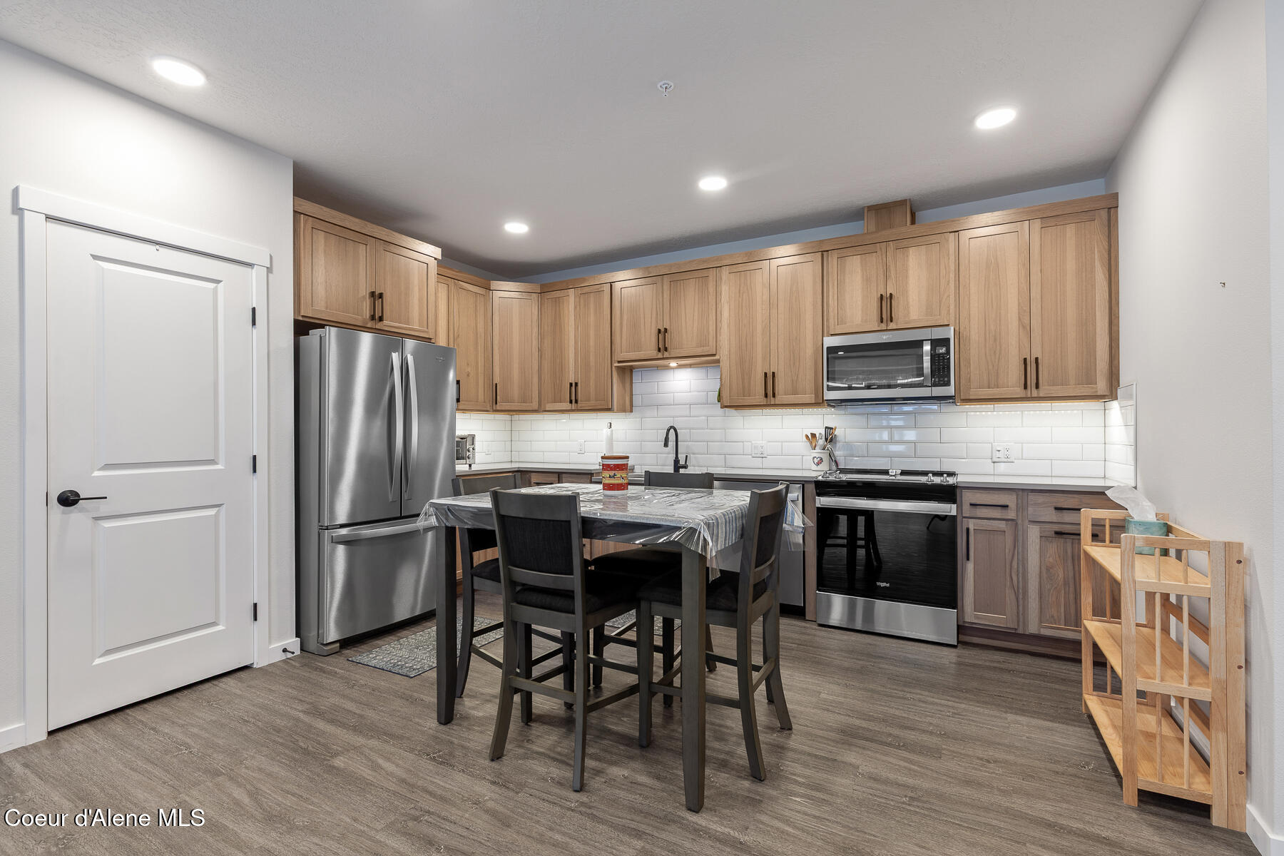 6510 North Atlas Road, Unit 102 Coeur D'Alene, ID 83815 - Photo 8 of 33 Kitchen
