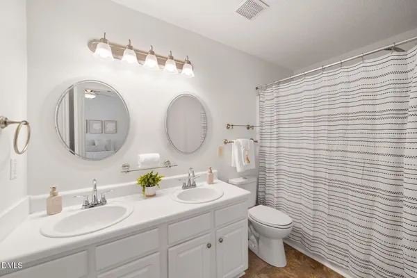 $235,000 | 3937 Elizabeth Glen Way, Jamestown, NC 27282