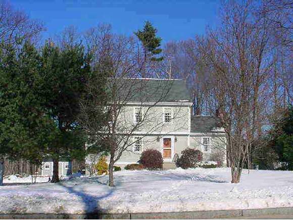 21 Autumn Run Hooksett, NH 03106 - Photo 1 of 5 Gallery Image 1