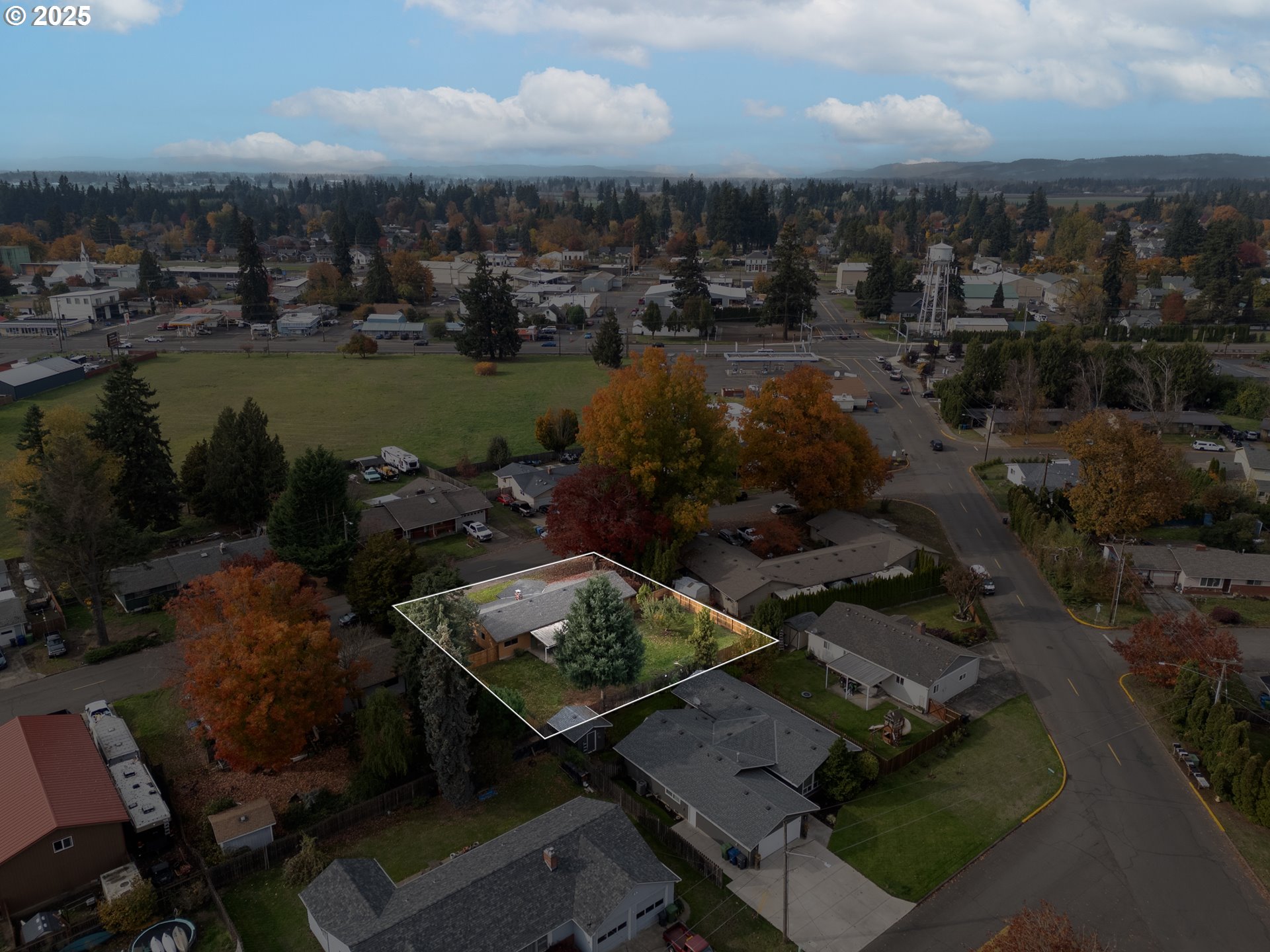 3472 Hoodview Drive Hubbard, OR 97032 - Photo 23 of 23 an aerial view of a house with lake view