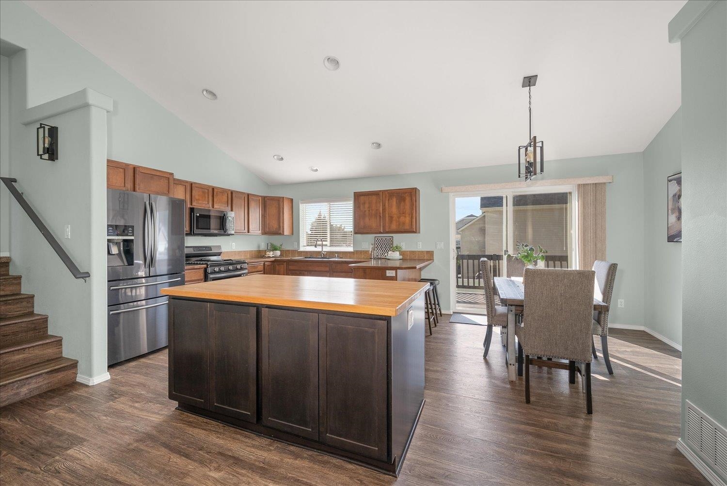 5207 North Rees Road Spokane Valley, WA 99216 - Photo 9 of 40 Gallery Image 9