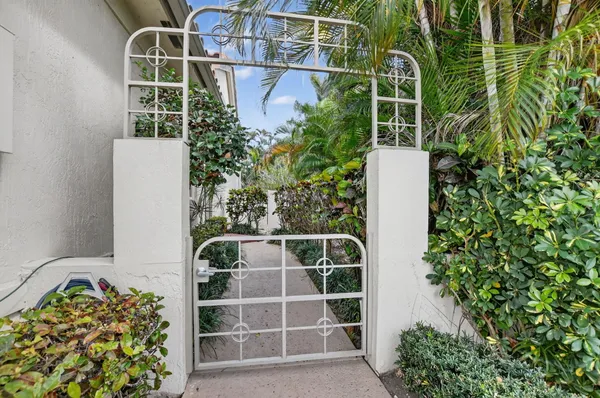 $599,000 | 5184 Northwest 25th Way, Boca Raton, FL 33496
