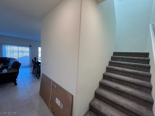 $2,500 | 380 Larksong Avenue, Henderson, NV 89011