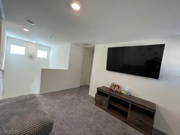 $2,500 | 380 Larksong Avenue, Henderson, NV 89011