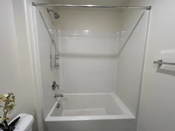 $2,500 | 380 Larksong Avenue, Henderson, NV 89011