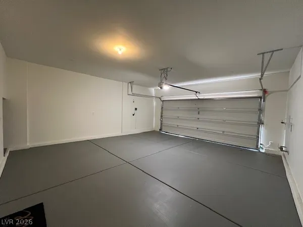 $2,500 | 380 Larksong Avenue, Henderson, NV 89011