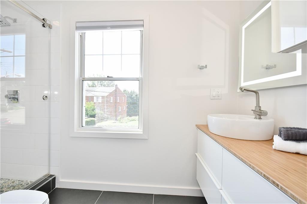 2840 Fernwald Road Pittsburgh, PA 15217 - Photo 16 of 25 Gallery Image 16