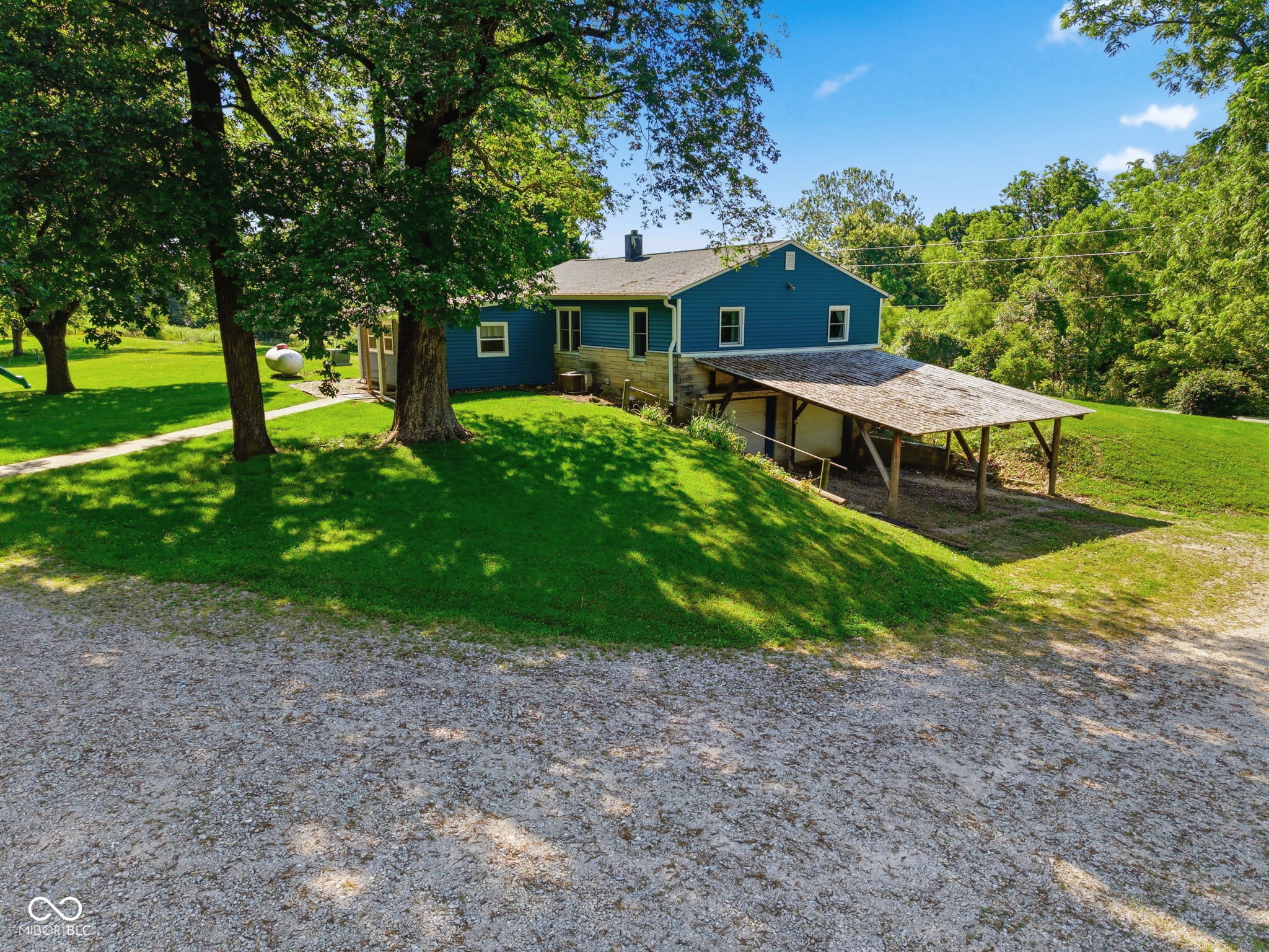 4562 West Division Road Morgantown, IN 46160 - Photo 5 of 41
