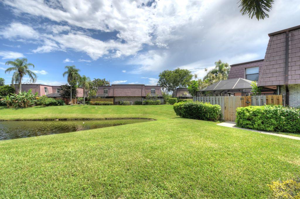 7687 Courtyard Run West Boca Raton, FL 33433 - Photo 1 of 27 Front elevation