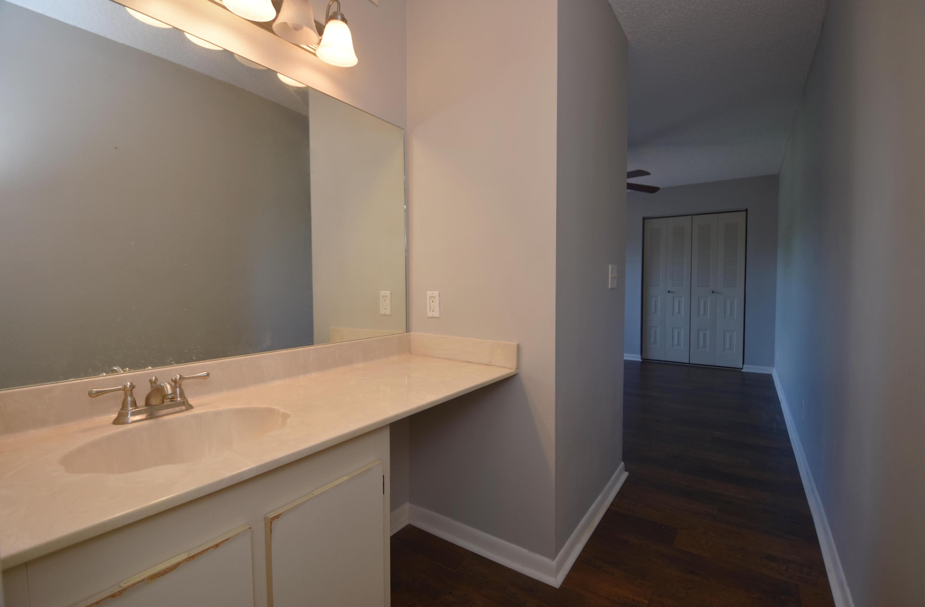 7687 Courtyard Run West Boca Raton, FL 33433 - Photo 21 of 27 BR2 dressing area