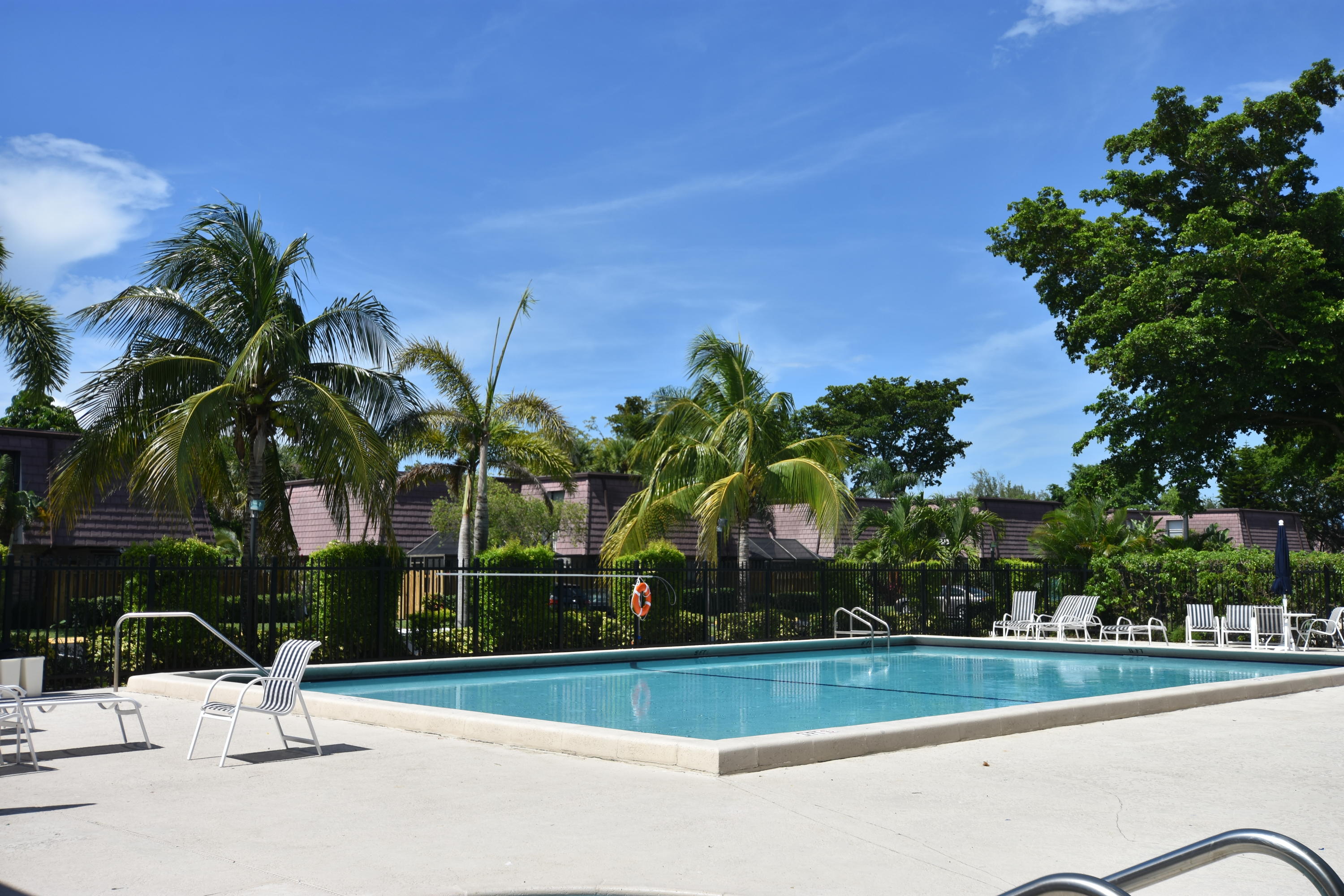 7687 Courtyard Run West Boca Raton, FL 33433 - Photo 23 of 27 Community pool