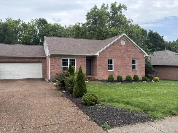 $2,200 | 614 Winners Cir Place, Thompson's Station, TN 37179