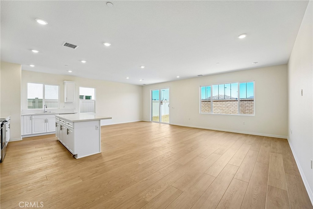 31288 Pine Oak Road Winchester, CA 92596 - Photo 5 of 34