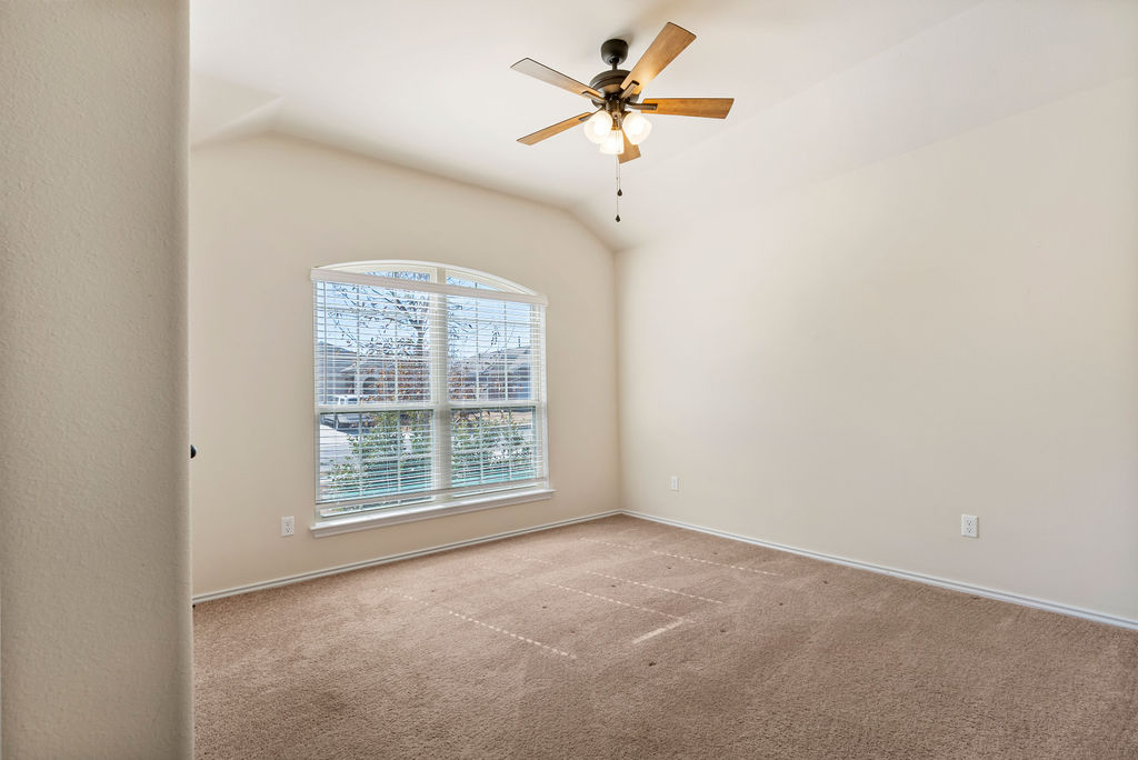 3473 Pauling Loop Round Rock, TX 78665 - Photo 16 of 33 an empty room with a window