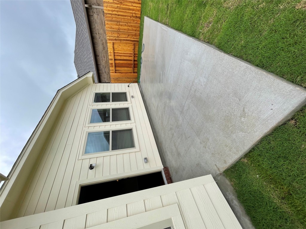 3473 Pauling Loop Round Rock, TX 78665 - Photo 24 of 26 a view of an house with backyard