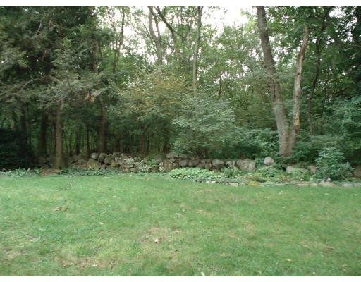 6 Aerial Street Lexington, MA 02421 - Photo 3 of 15 Gallery Image 3