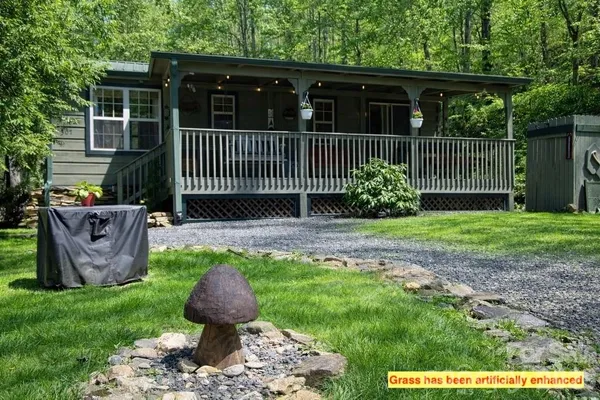 $221,000 | 307 Dancing Leaf Lane, Bakersville, NC 28705
