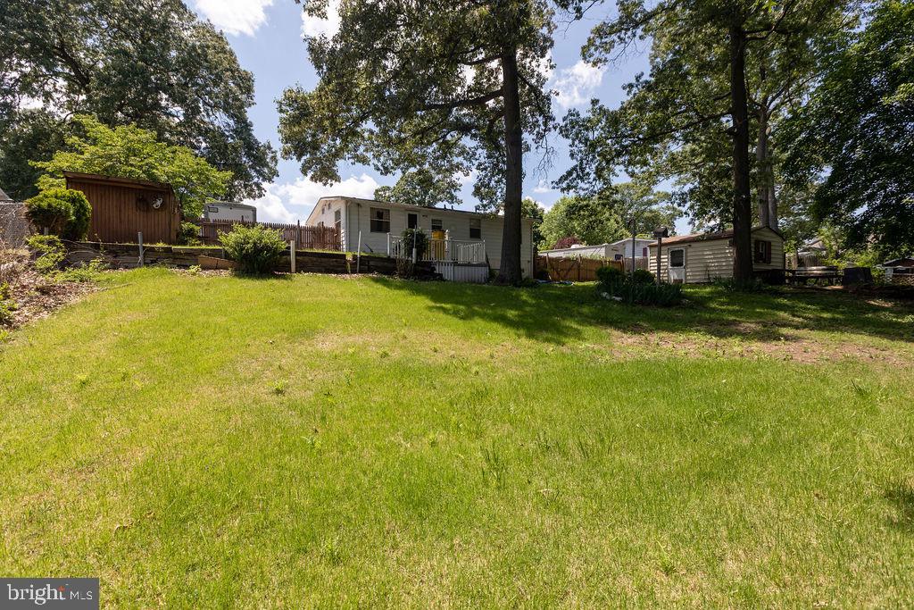 7847 East Shore Road Pasadena, MD 21122 - Photo 29 of 30 Gallery Image 29