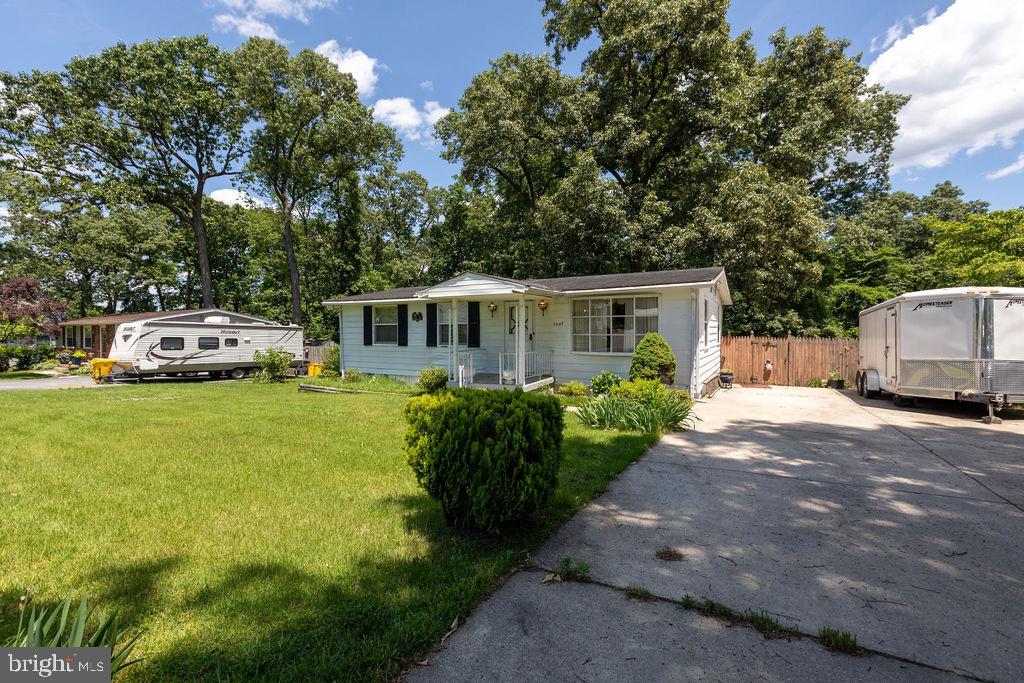 7847 East Shore Road Pasadena, MD 21122 - Photo 5 of 30 Gallery Image 5