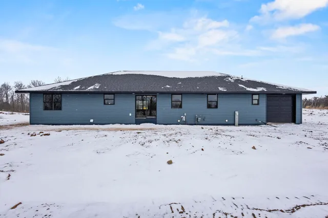 $499,900 | 3382 Largo Ridge Drive, Green Bay, WI 54311