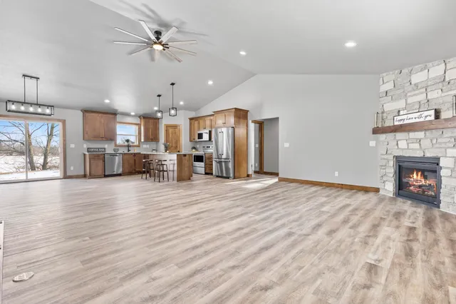 $499,900 | 3382 Largo Ridge Drive, Green Bay, WI 54311