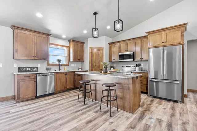 $499,900 | 3382 Largo Ridge Drive, Green Bay, WI 54311