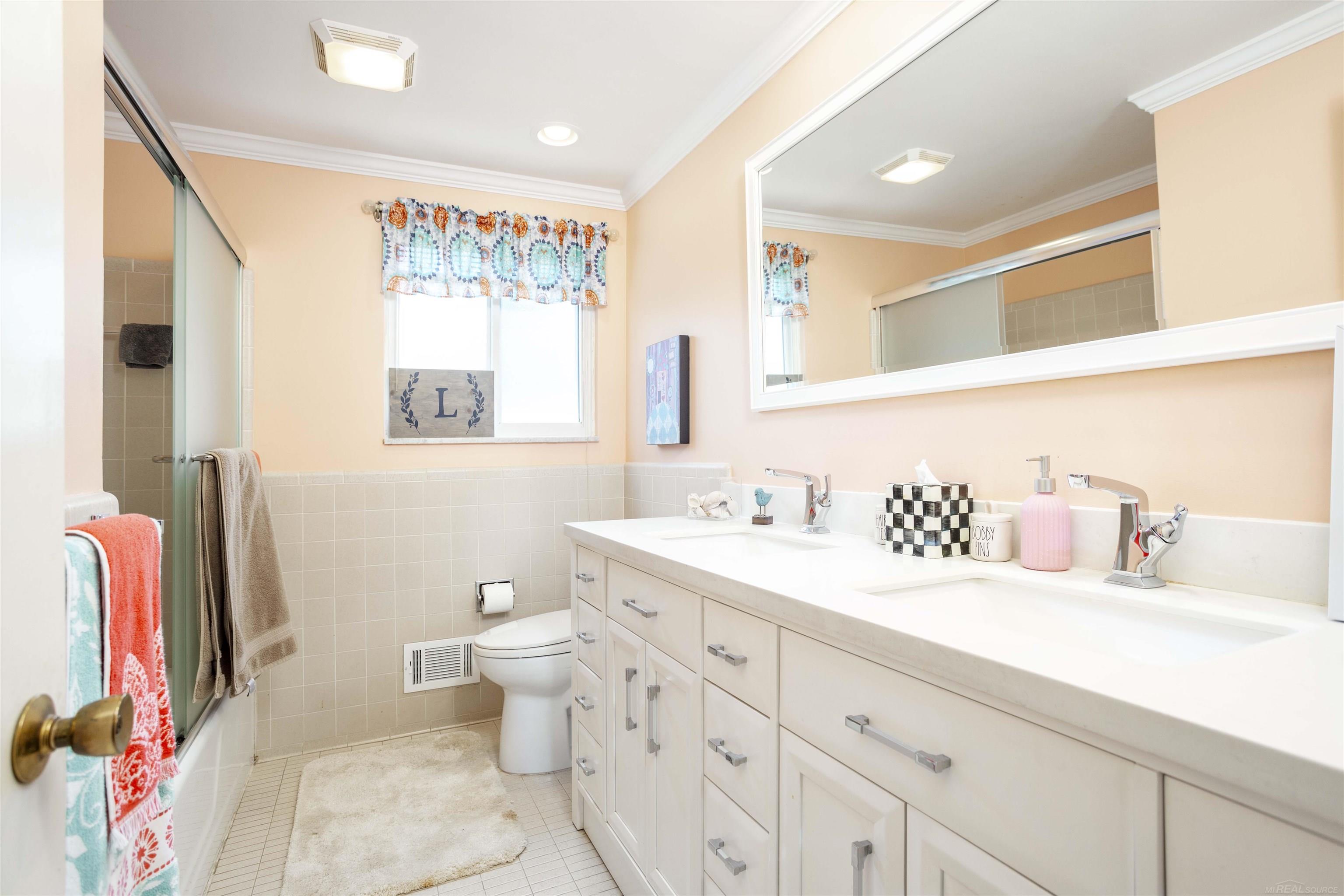 541 Cook Road Grosse Pointe Woods, MI 48236 - Photo 32 of 53