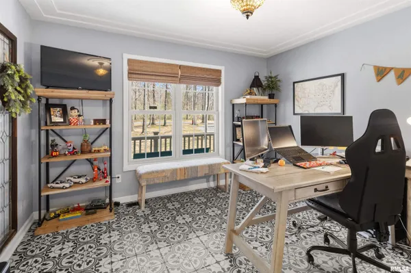 $629,000 | 14715 Followell Drive, Marion, IL 62959