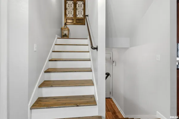 $629,000 | 14715 Followell Drive, Marion, IL 62959