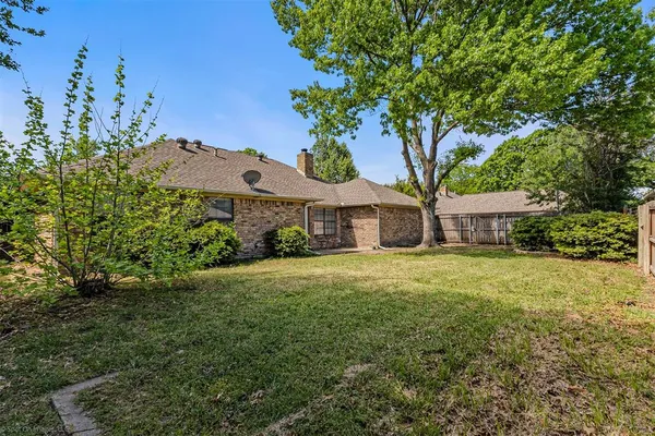 $3,100 | 1531 Pickwick Lane, Denton, TX 76209