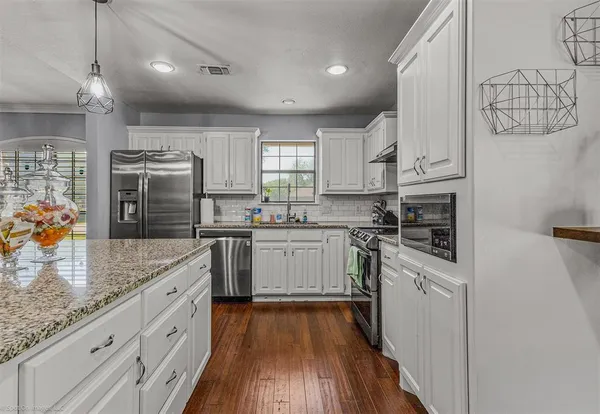 $3,100 | 1531 Pickwick Lane, Denton, TX 76209