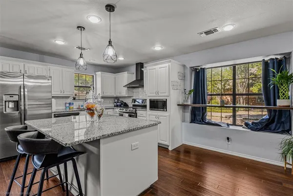 $3,100 | 1531 Pickwick Lane, Denton, TX 76209