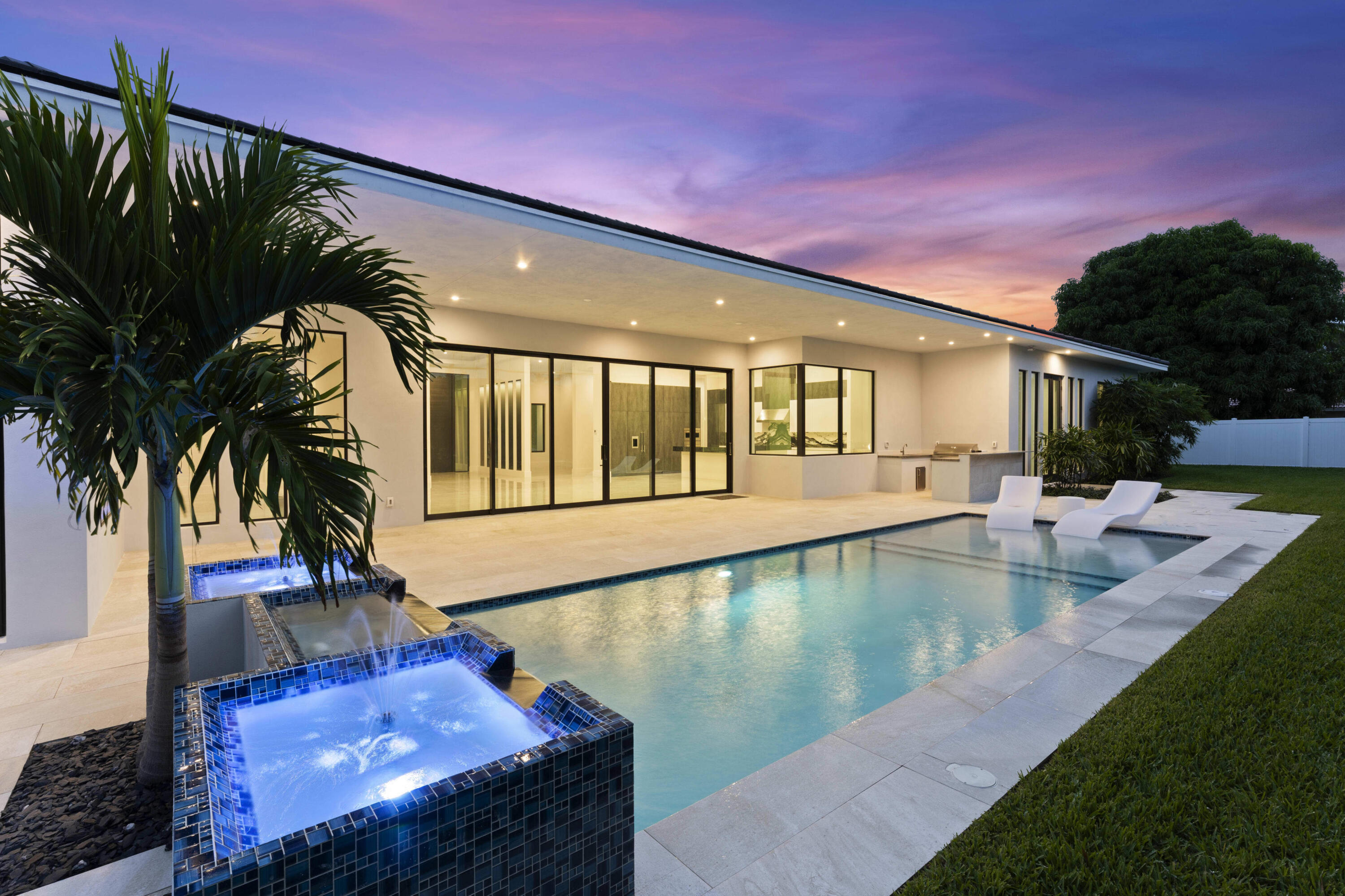 433 Northeast 9th Street Boca Raton, FL 33432 - Photo 4 of 36 Image 04