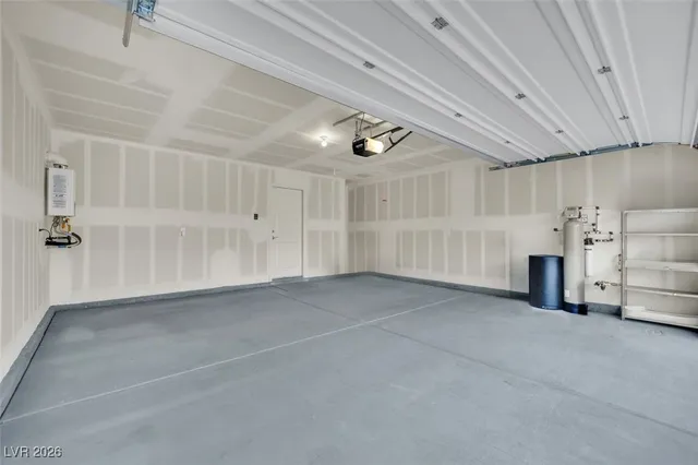 $2,395 | 6148 Violet Falls Street, North Las Vegas, NV 89081