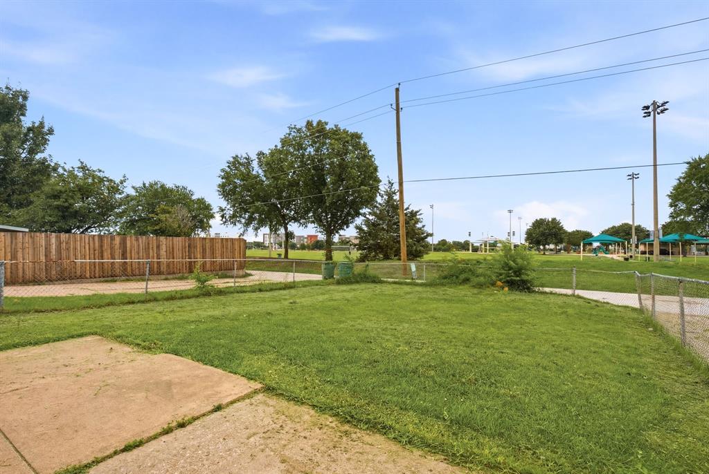 5052 Arbor Glen Road The Colony, TX 75056 - Photo 18 of 22