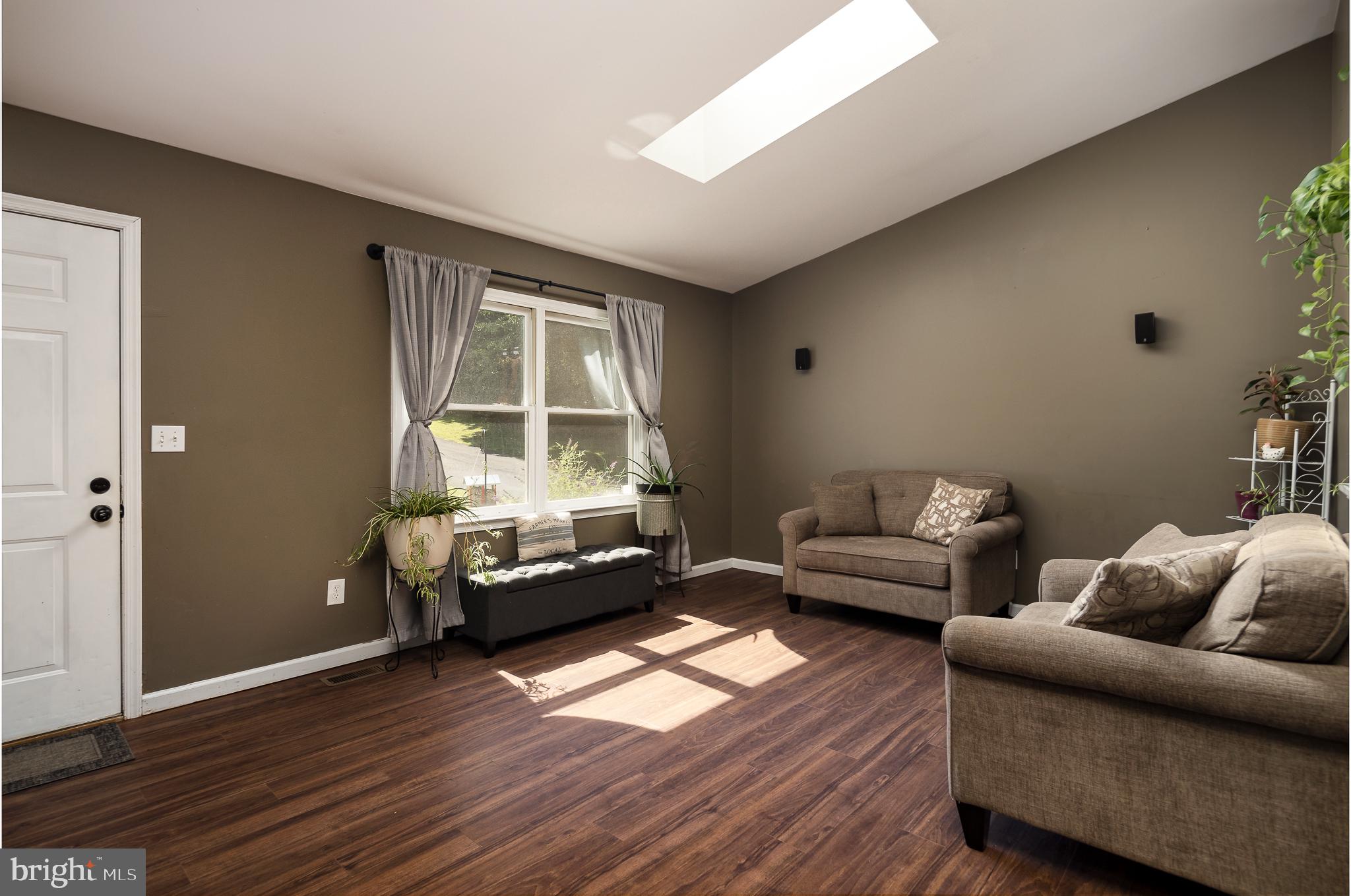 12521 Hazel River Road Rixeyville, VA 22737 - Photo 9 of 33 Family Room- Cathedral Ceiling