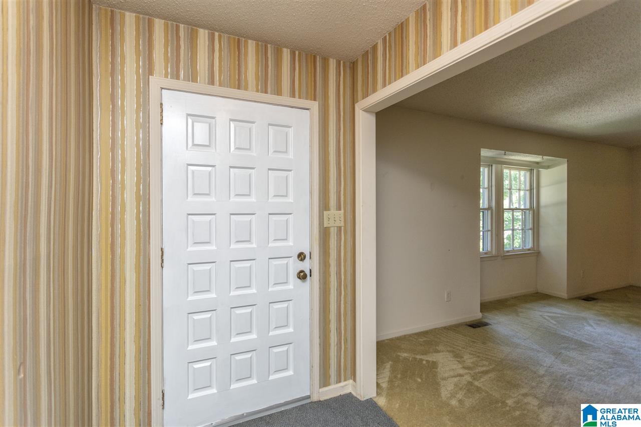 1392 Al Seier Road Birmingham, AL 35226 - Photo 2 of 39