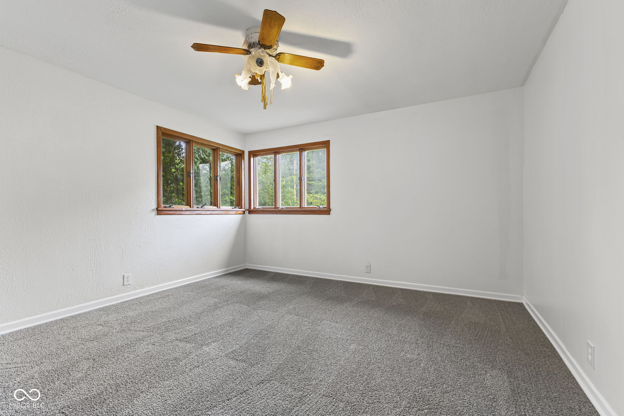 4245 West County Line Road Greenwood, IN 46142 - Photo 21 of 26 Gallery Image 21
