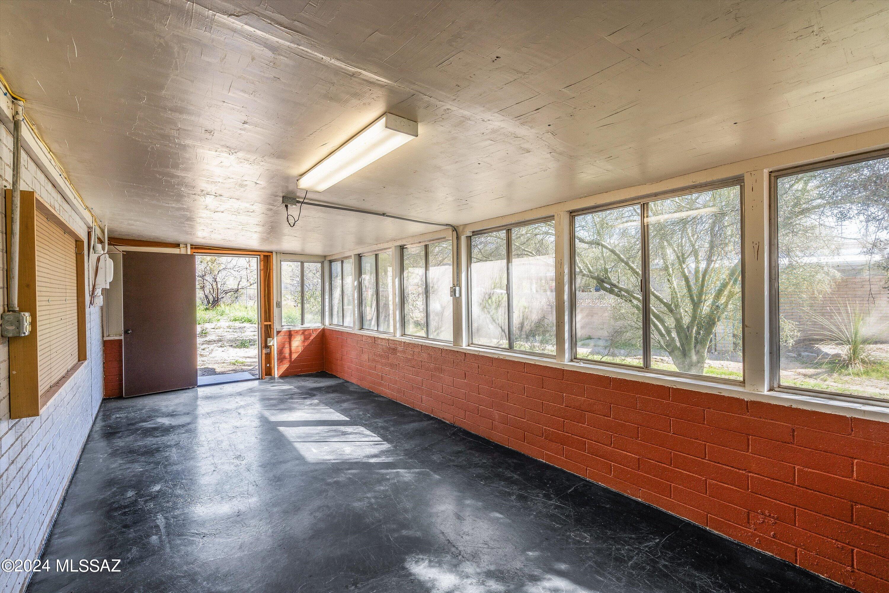 8801 East Buckboard Road Tucson, AZ 85749 - Photo 19 of 25